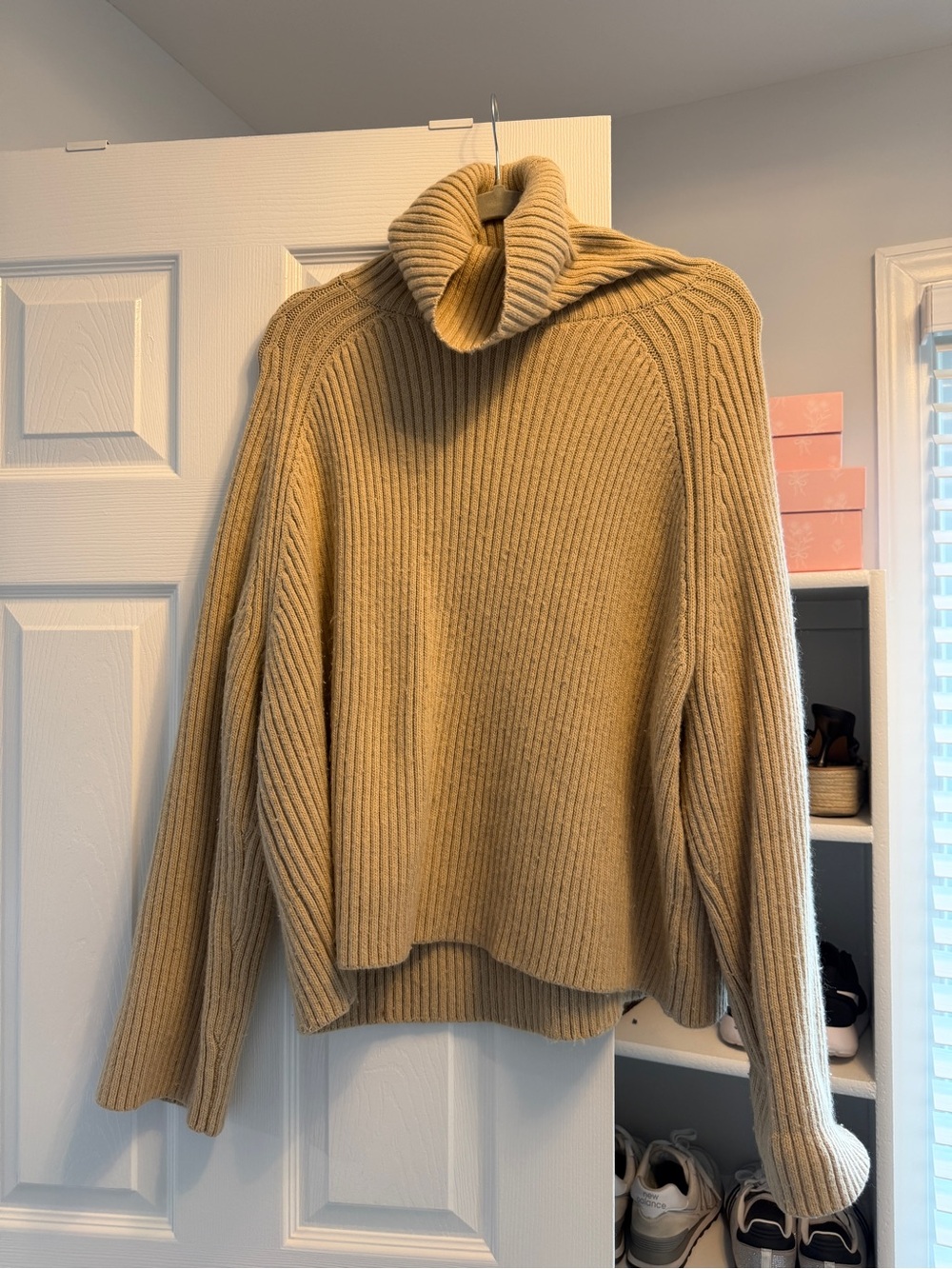 H&M Ribbed Turtleneck Sweater - Camel Beige